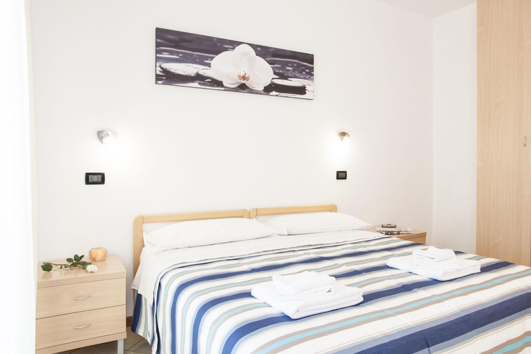 Room 3, Residence Cigno, Rimini