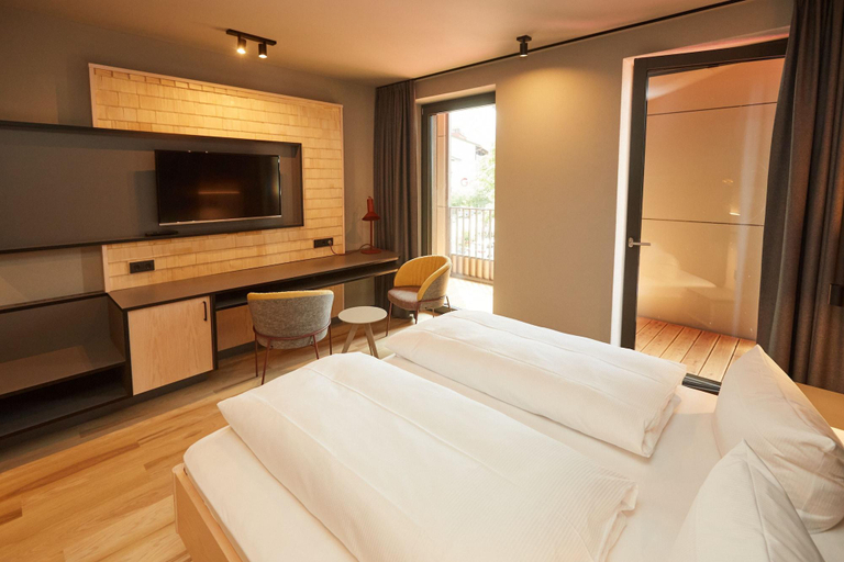Bedroom 3, Hotel Zum Goldenen Hirsch, Oberallgäu