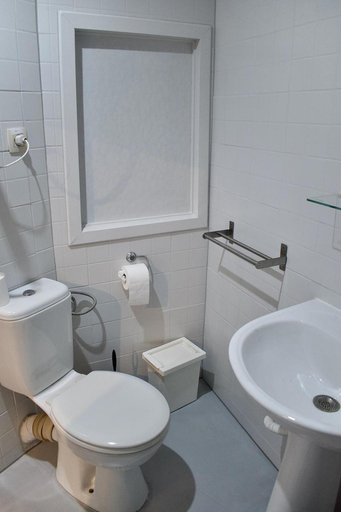 Bathroom 3, Hotel Du Parlement, Bruxelles