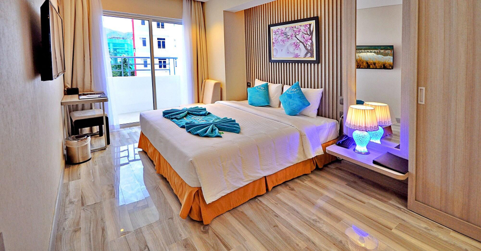 Room 4, Hanz Business Suite Oceanus Condotel, Nha Trang