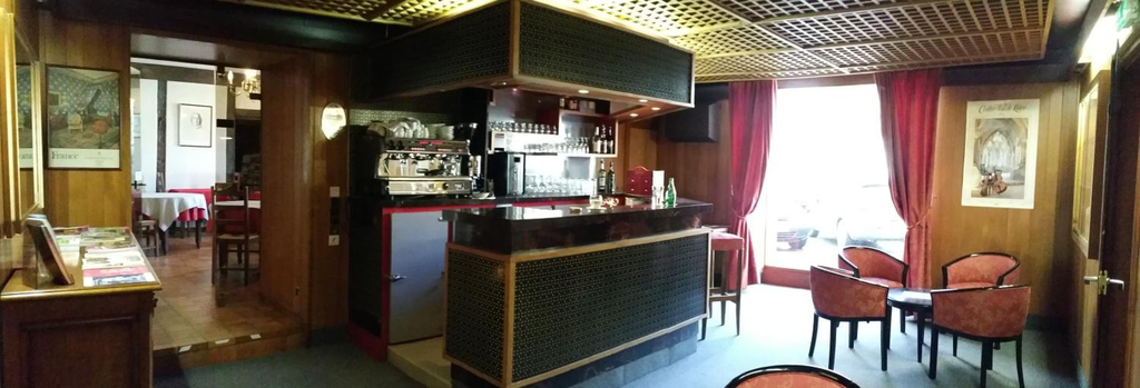 Food & Drinks
