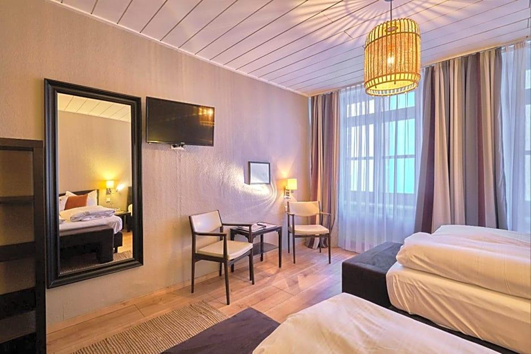 Bedroom 4, Hotel Roter Hahn, Regensburg