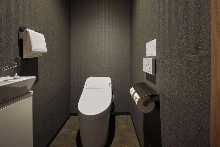 Bathroom 3, Minn Nihonbashi, Chūō