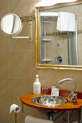 Room 2, Art Hotel Sonnenhof, Main-Kinzig-Kreis