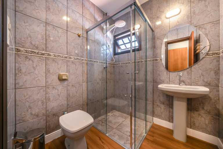 Bathroom 4, Casa alto padrão com piscina 15 pessoas, Bombinhas