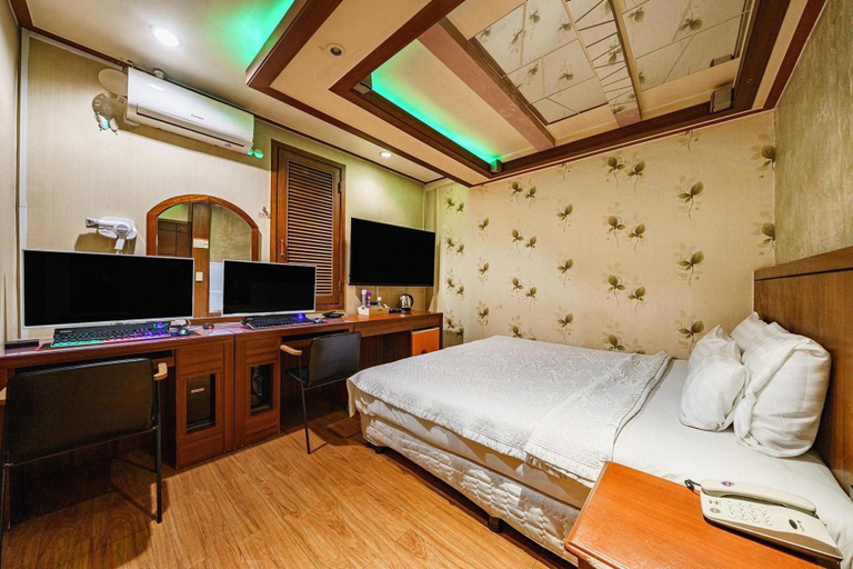 Bedroom 3, Sincheon Plus, Songpa