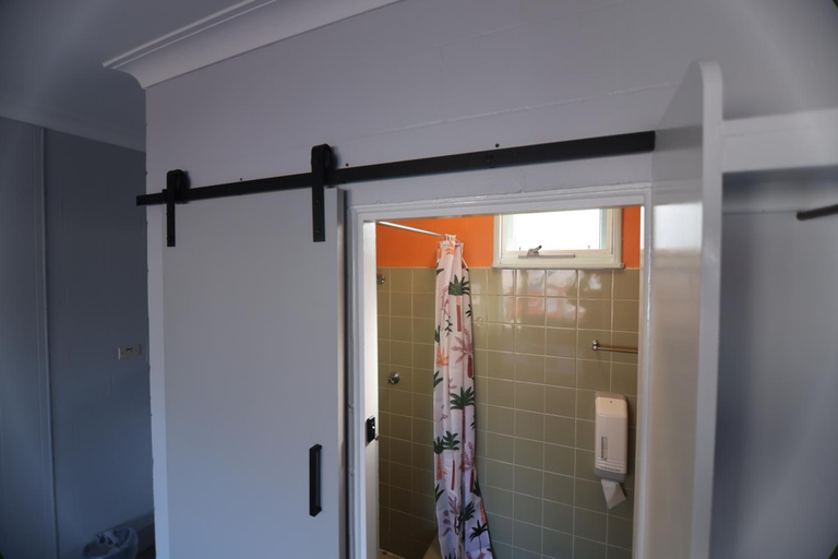 Bathroom 4, Motel Melrose, Wingecarribee