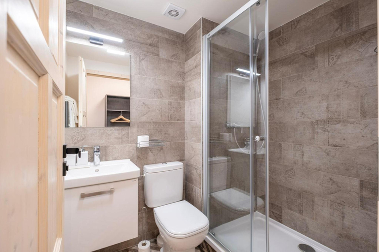 Bathroom 4, Chata Lesovna, Trutnov