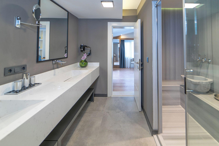 Bathroom 4, Deniz Hotel, Antalya