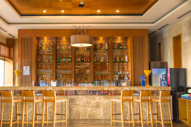 Bar 5, Tui Blue Belek, Serik
