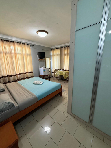 Bedroom 3, Residence Padma, Black River