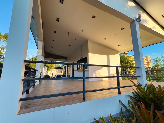 Public Area, Z-Beach Resort, Pran Buri