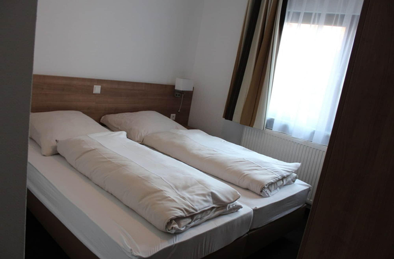 Room 3, Pension Buongusto, Rastatt