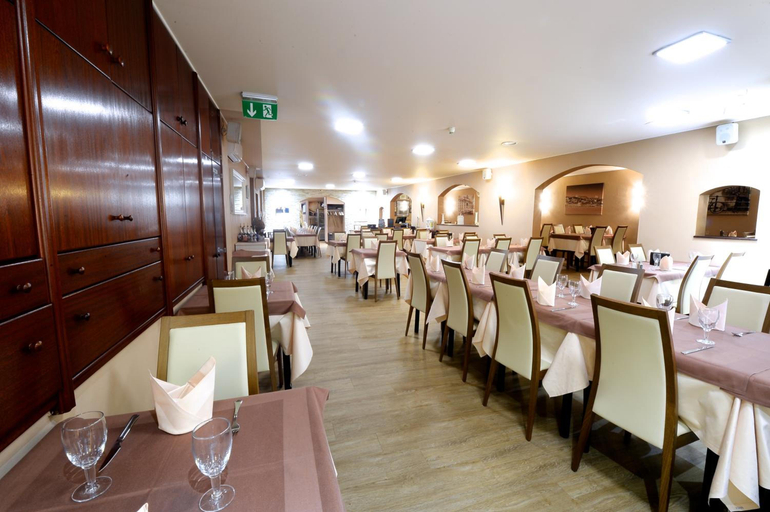 Food & Drinks 4, Il Piccolo Mondo, Luxembourg