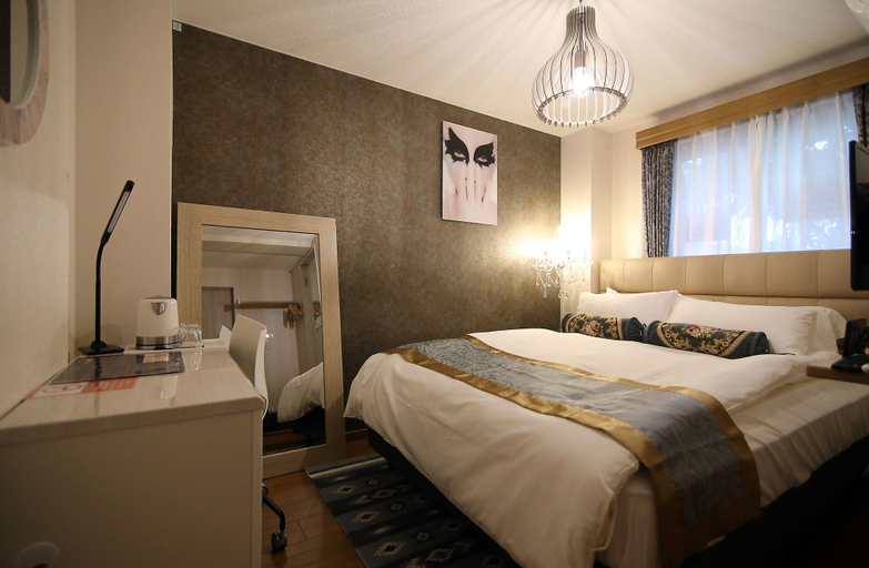 Room 5, Shinjuku Global Hotel, Shinjuku