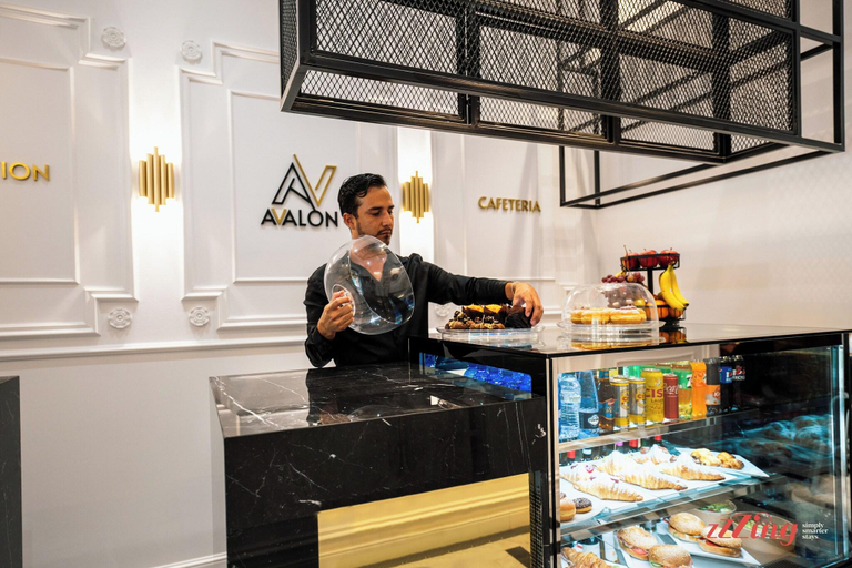 Food & Drinks 5, Avalon Boutique