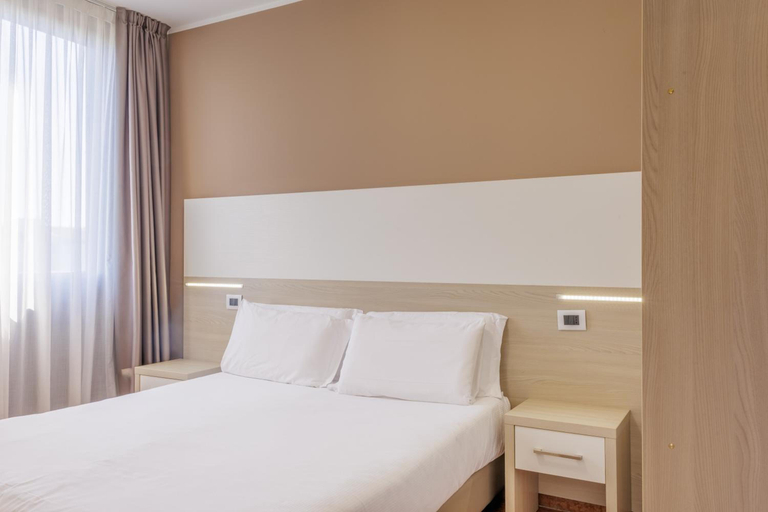 Bedroom 1, Residence All Adige, Verona