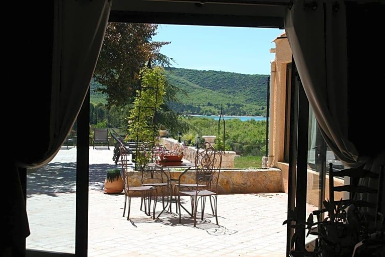 Public Area 2, Auberge Des Salles, Var