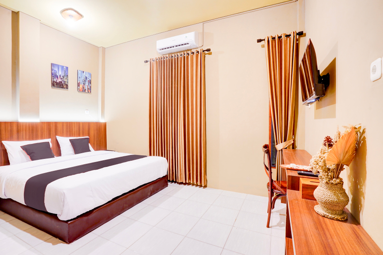 Room 3, Collection O Padang C Center Near Transmart Padang, Padang