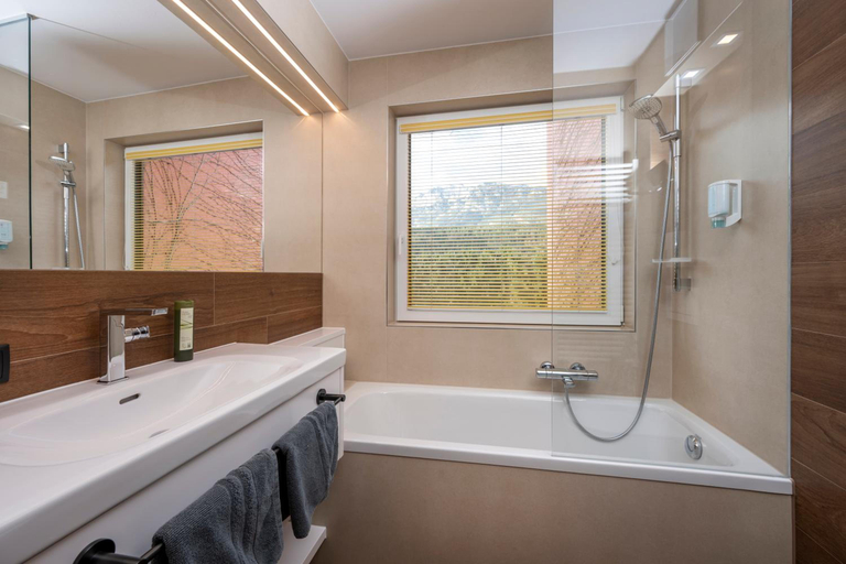 Bathroom 3, Bliem S Familienhotel, Liezen