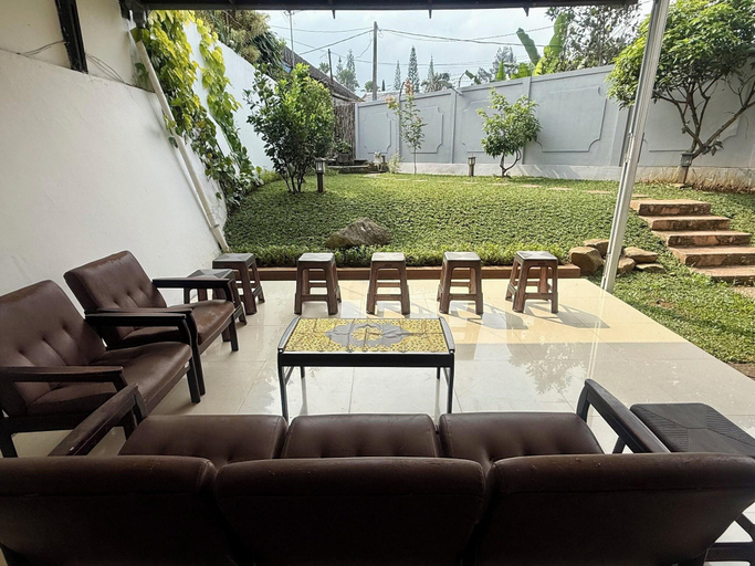Terrace 5, Sf Homey Galaxy Resort, Cianjur