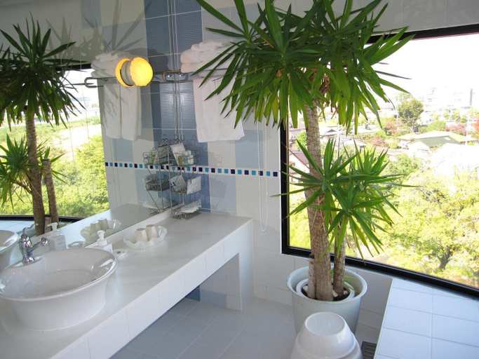 Bathroom 5, Hotel Sanderson, Maebashi