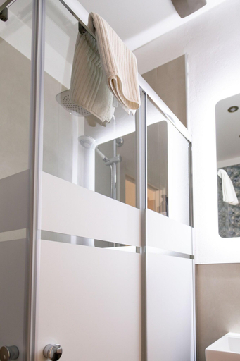 Bathroom 5, Guest House Al Viale, Catania