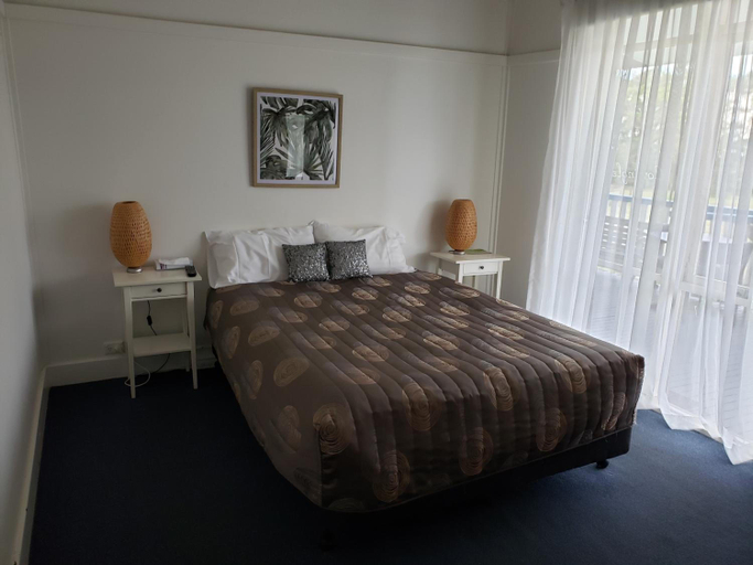Bedroom 3, Marlo Hotel, E. Gippsland - Orbost