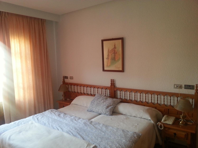 General view 2, Hotel Gaudi, León