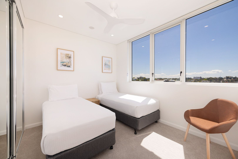 Room 3, Soleil Moreton Bay Apartments, Margate-Woody Point
