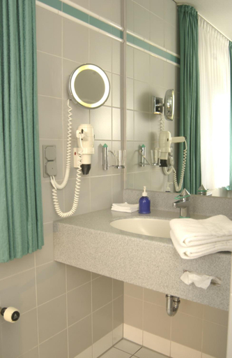 Bathroom 5, Hotel Spiegel, Köln