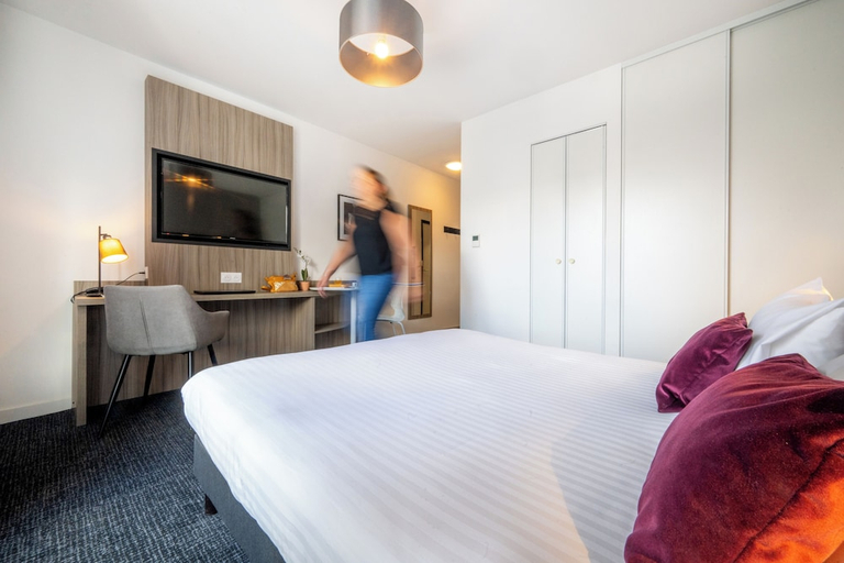 Bedroom 3, Nemea Appart Hotel Grand Cœur Nancy Centre, Meurthe-et-Moselle