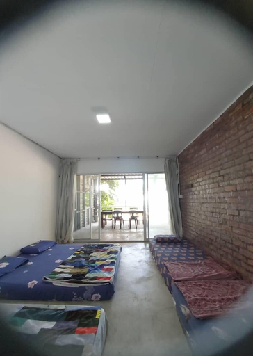 Room 4, Home 90641 Naga Puri Beach Retreat, Kuala Penyu