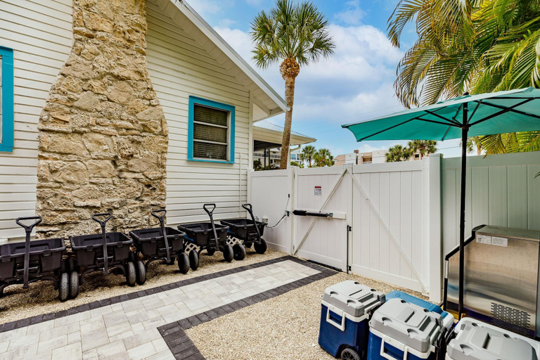 Exterior & Views 2, The Inn On Siesta Key, Sarasota
