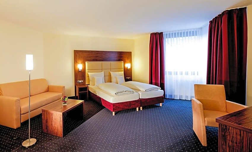 Room 3, Adler Hotel Restaurant Grovu Gerau, Groß-Gerau