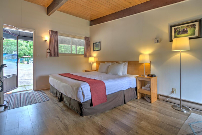General view 5, Lakeview Motel, Haliburton