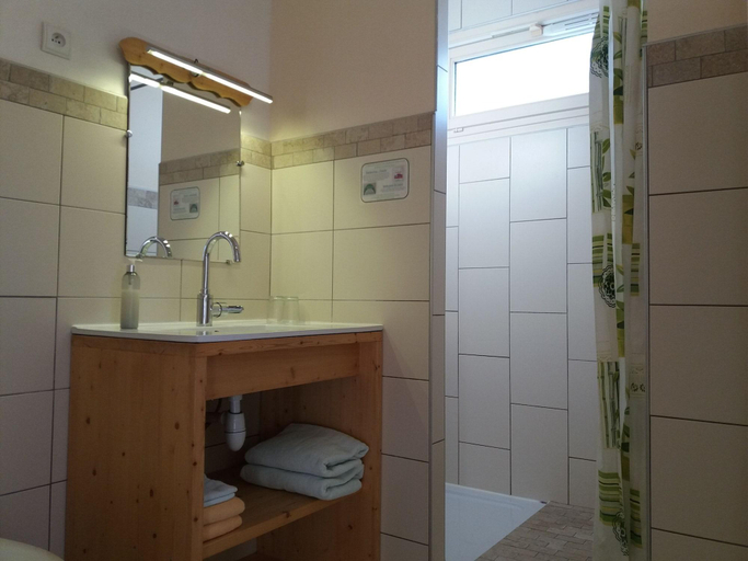Bathroom 3, Hã´tel Bellier, Drôme