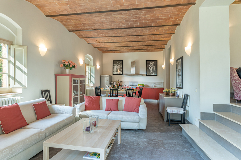 Public Area, Villa Linchiano, Florence