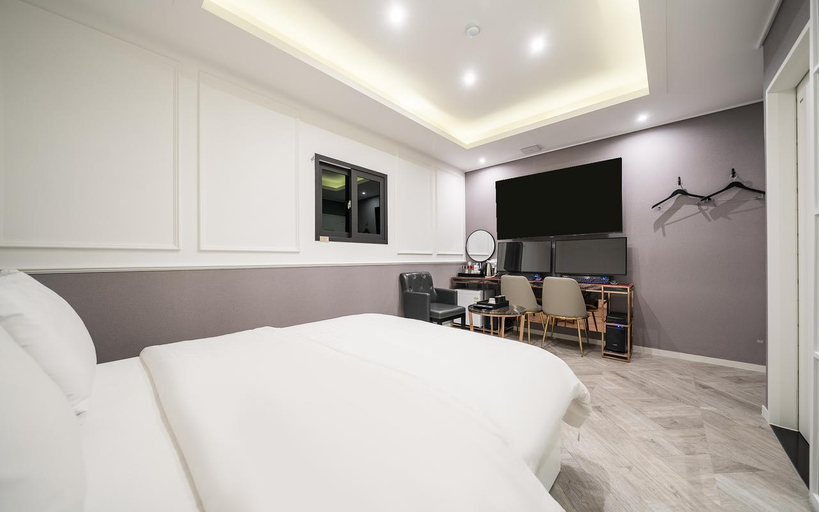 Bedroom 3, Jamsil Money, Songpa