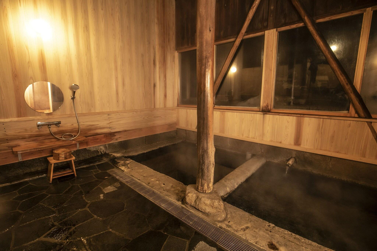Bathroom 4, Hatcho No Yu, Nikkō