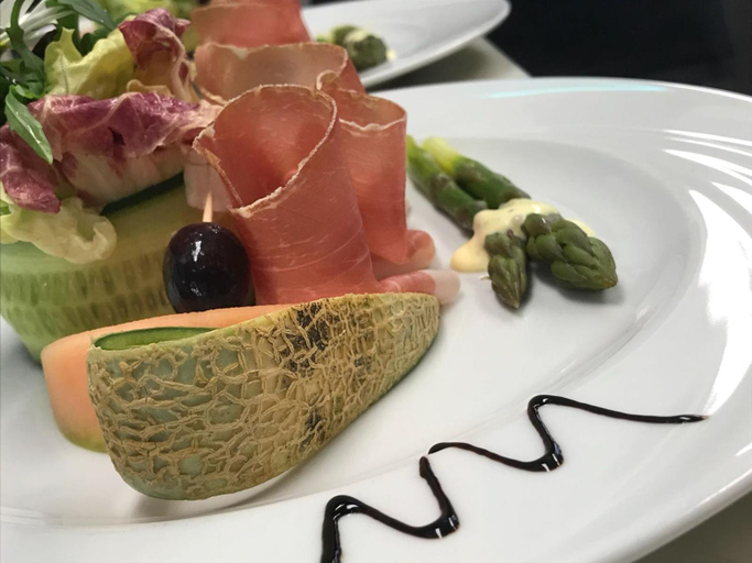 Food & Drinks 5, Hotel Restaurant La Furca, Surselva