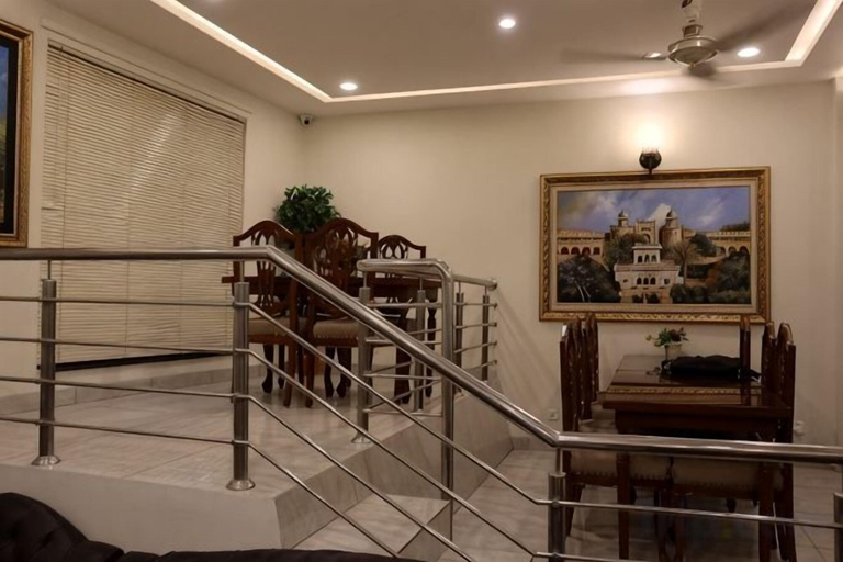 Dining, Hayyat Luxury Hotel, Lahore