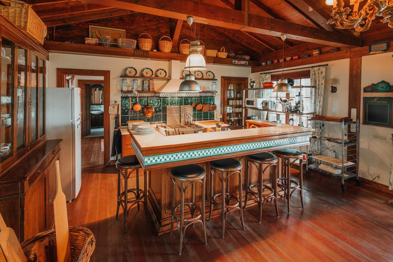Bar, The Lake House, Orhangazi