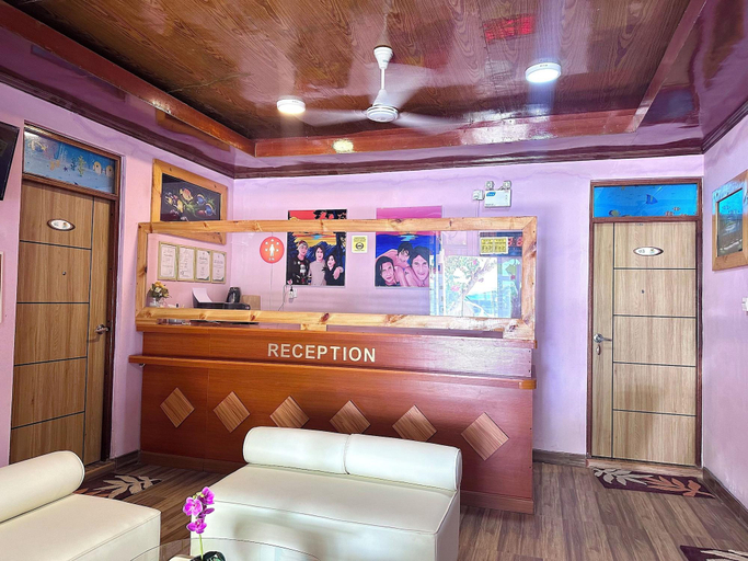 Public Area, Galaxy Sunrise Guesthouse, Vaavu Atoll