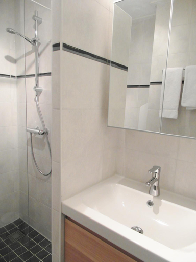 Bathroom 4, Strandhotel De Horn, Zijpe