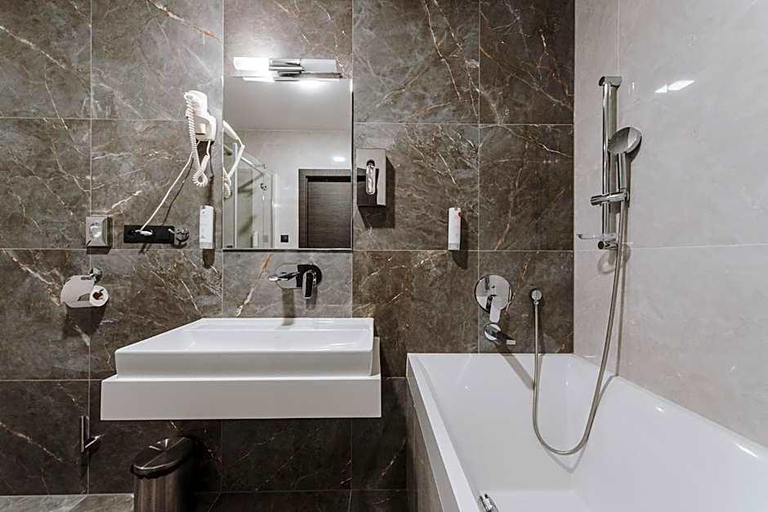 Bathroom 4, Hotel Glamour, Michalovce