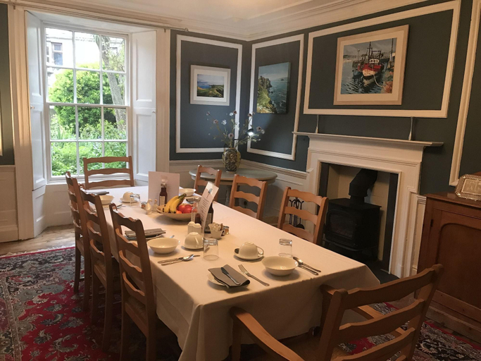 Food & Drinks 5, Spring Gardens B&B, Cornwall