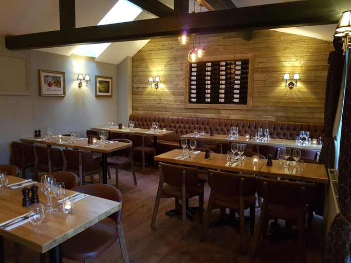 Food & Drinks 5, The Angel Inn, Wiltshire