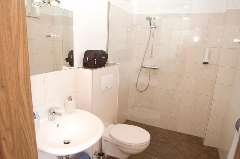 Bathroom 5, Gasthof Wachmann, Weiz