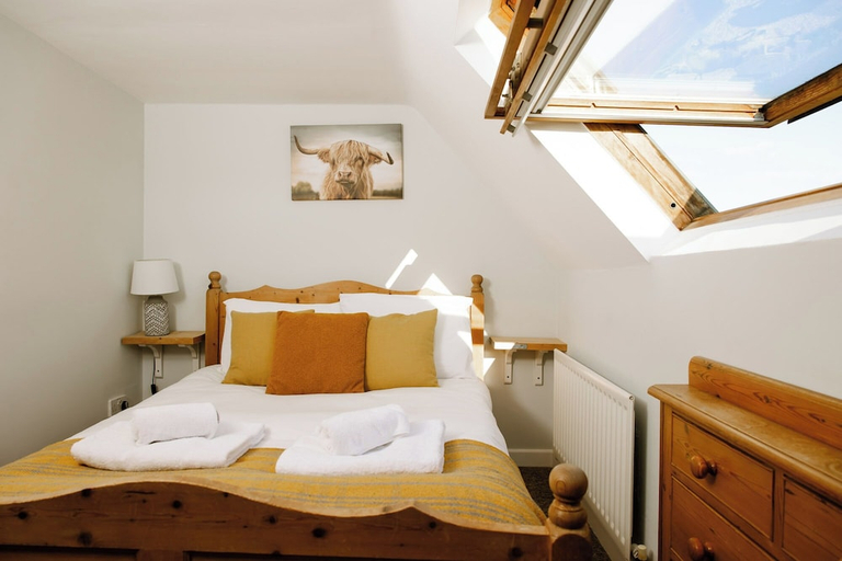 Bedroom 3, The Red Lion at Hellidon, Northamptonshire